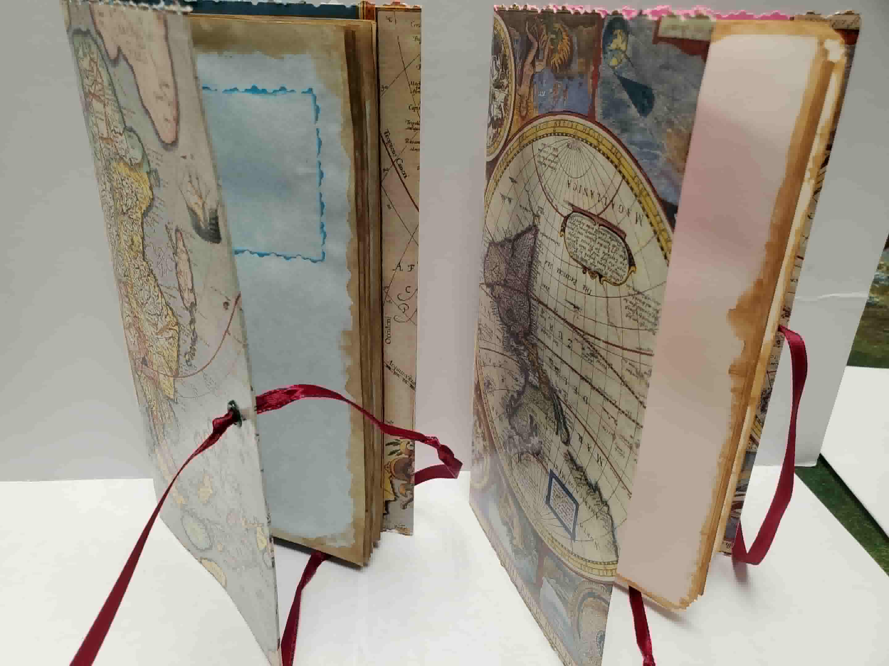 Travelers Notebook, Pink/Blue Interior - Image 2